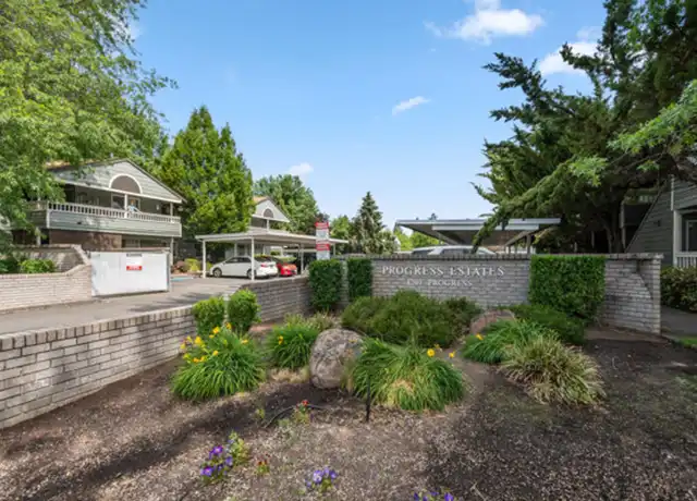 Property at 1290 Morrow Rd Unit 18, Medford, OR, 97504, 2 beds, 2 baths, [object Object]