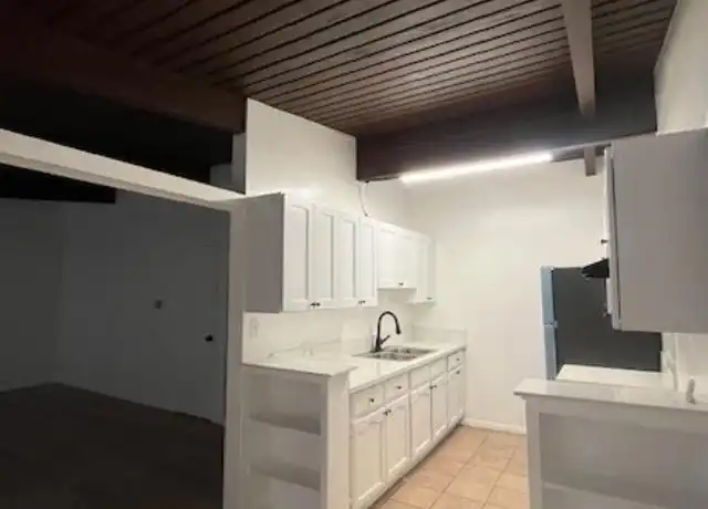 Property at 4001 Palmyra Rd, Los Angeles, CA, 90008, 1 bed, 1 bath, [object Object]