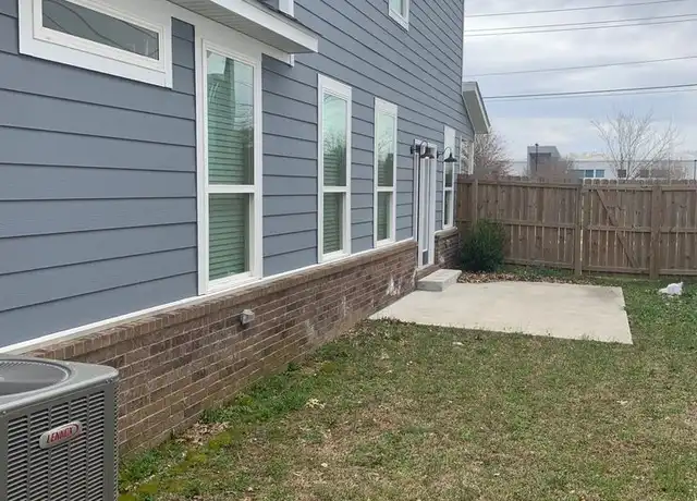 Property at 565 W Cato Springs Rd, Fayetteville, AR, 72701, 3 beds, 3.5 baths, [object Object]