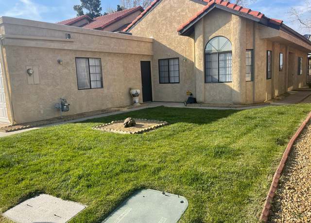 Photo of 19230 Elm Dr, Apple Valley, CA 92308