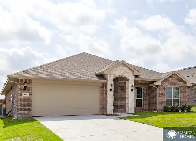 Property at 601 Cottage Row, Mabank, TX, 75147, 4 beds, 2 baths, [object Object]