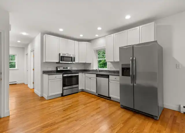 Property at 4 Stimson St, Kittery, ME, 03904, 2 beds, 2 baths, [object Object]