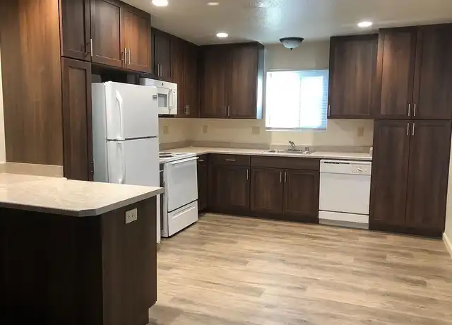 Property at Graduate Gardens - 1125 W Sacramento Ave, Chico, CA, 95926, 3-4 beds, 2 baths, [object Object]