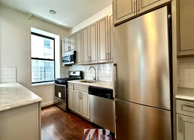 Property at 410 Eastern Pkwy Unit 1C, Brooklyn, NY, 11225, 4 beds, 2 baths, [object Object]
