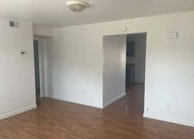 Property at 275 Shelby Ave Unit 2, Radcliff, KY, 40160, 2 beds, 1 bath, [object Object]
