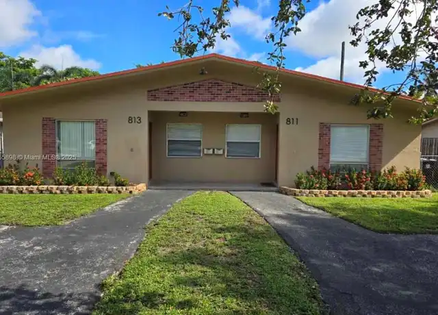 Property at 811 SW 13th St Unit 2, Fort Lauderdale, FL, 33315, 3 beds, 1 bath, [object Object]