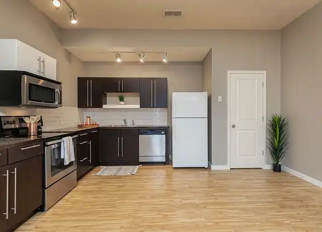 Property at Six23 Condos - 623 W Walnut St, Springfield, MO, 65806, 1 bed, 1 bath, [object Object]