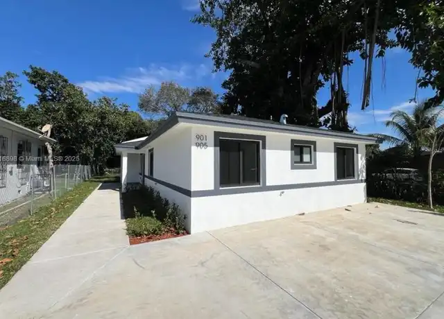 Property at 901 NW 99th St, Miami, FL, 33150, 3 beds, 2 baths, [object Object]