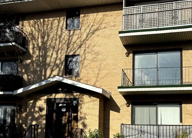 Property at 10601 Major Ave Unit 2S, Chicago Ridge, IL, 60415, 2 beds, 1 bath, [object Object]
