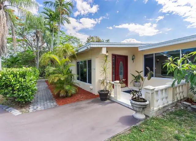 Property at 13590 SW 73rd Ct, Pinecrest, FL, 33156, 5 beds, 3 baths, [object Object]