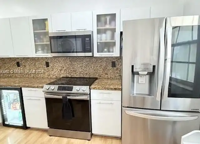 Property at 5610 NW 114th Pl #202, Doral, FL, 33178, 2 beds, 2.5 baths, [object Object]