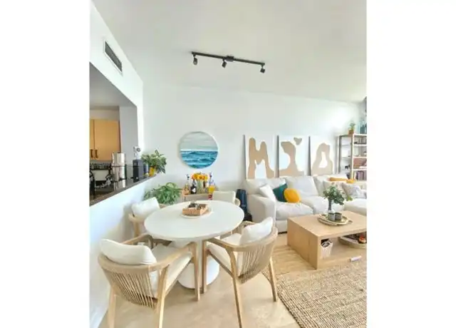 Property at 725 NE 22nd St, Miami, FL, 33137, 1 bed, 2 baths, [object Object]
