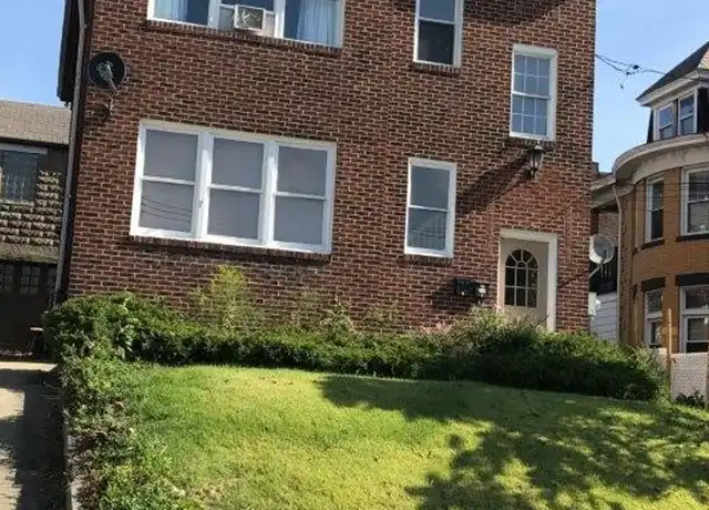 Property at 2709 Pyramid Ave Unit 2, Brentwood, PA, 15227, 2 beds, 1 bath, [object Object]
