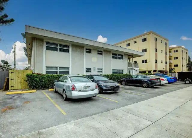 Property at 1740 Funston St Unit 3, Hollywood, FL, 33020, 1 bed, 1 bath, [object Object]