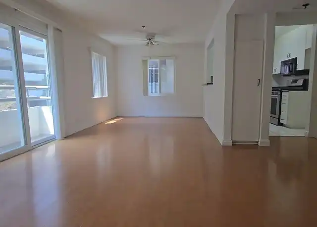 Property at 686 S Ardmore Ave Unit 101, Los Angeles, CA, 90005, 1 bed, 1 bath, [object Object]
