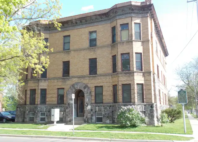 Property at 447 W Walnut St Unit 8, Kalamazoo, MI, 49007, 2 beds, 1 bath, [object Object]