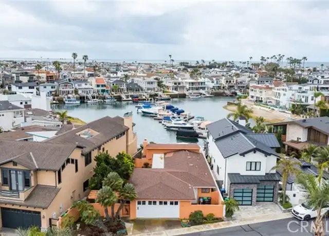Property at 52 Balboa Cvs, Newport Beach, CA, 92663, 3 beds, 2 baths, [object Object]