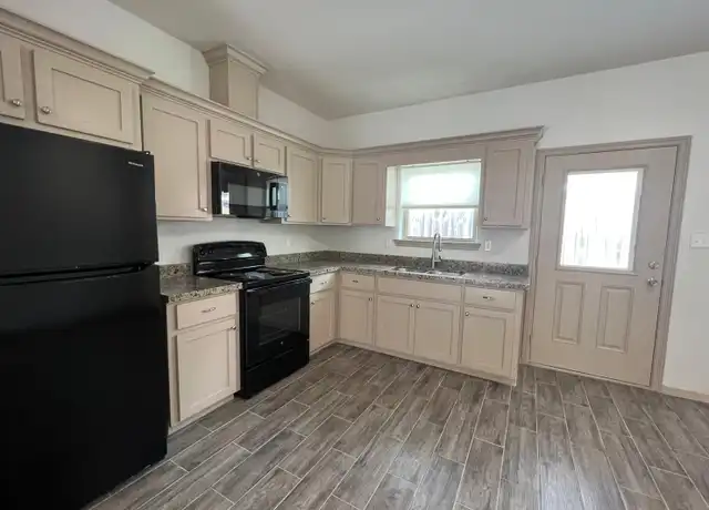 Property at 2004 Bahamas Dr Unit 2B/2B, Edinburg, TX, 78541, 2 beds, 2 baths, [object Object]