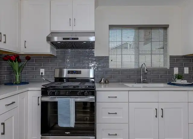 Property at 1721 E Market St Unit A, Long Beach, CA, 90805, 2 beds, 1 bath, [object Object]