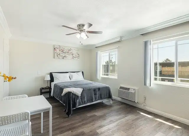 Property at 10424 S Broadway Unit 02, Los Angeles, CA, 90003, 0 beds, 1 bath, [object Object]