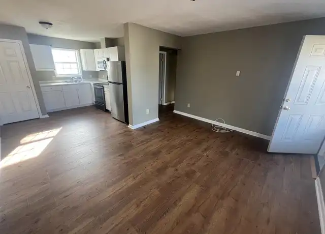 Property at 122 Daniel St, Oxford, NC, 27565, 2 beds, 1 bath, [object Object]