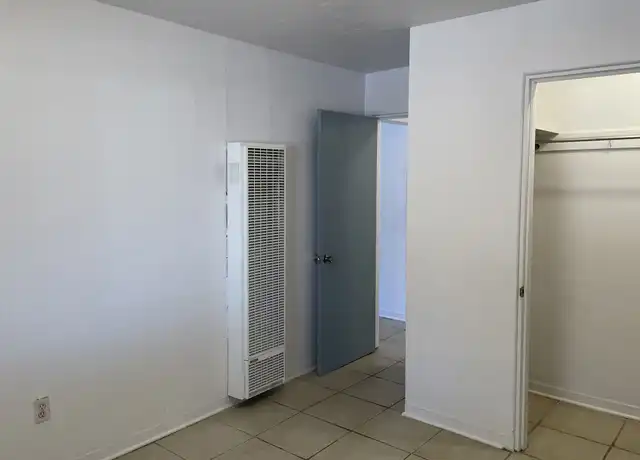 Property at 4640 10th St NW, Albuquerque, NM, 87107, 1 bed, 1 bath, [object Object]