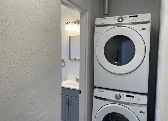 Property at 4640 10th St NW, Albuquerque, NM, 87107, 1 bed, 1 bath, [object Object]