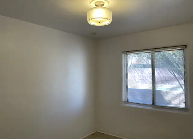 Property at 4640 10th St NW, Albuquerque, NM, 87107, 1 bed, 1 bath, [object Object]