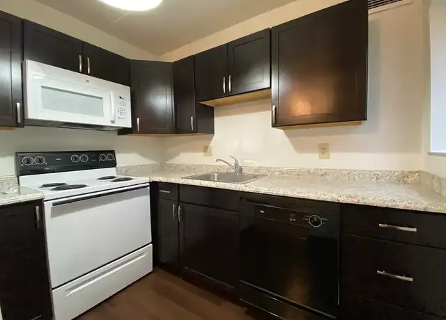 Property at Wellington One Apartments - 153 Schwitter Ave, Pittsburgh, PA, 15229, 1 bed, 1 bath, [object Object]