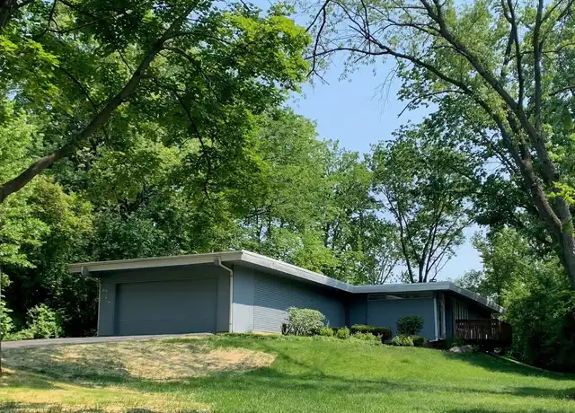 Property at 715 Longwood Dr, Lake Forest, IL, 60045, 2 beds, 2 baths, [object Object]
