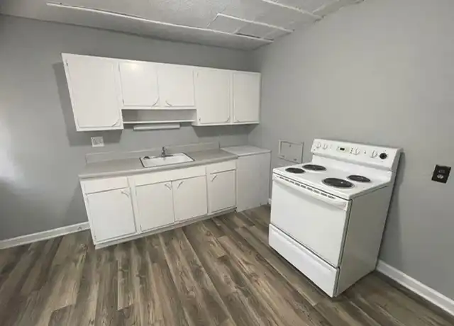 Property at 1130 Conley St Unit D, Winston-Salem, NC, 27105, 2 beds, 1 bath, [object Object]