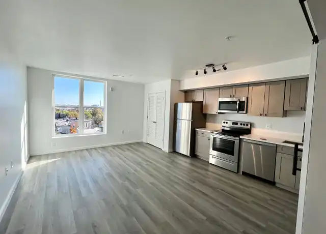 Property at 725 W Pratt St Unit 409, Baltimore, MD, 21201, 1 bed, 1 bath, [object Object]