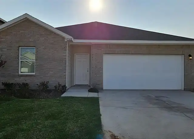 Property at 10348 Rosegreen Ln, Crowley, TX, 76036, 3 beds, 2 baths, [object Object]