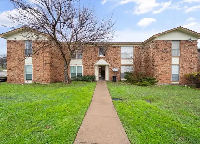 Property at 8000 Cambridge Cir Unit B, Fort Worth, TX, 76108, 2 beds, 2 baths, [object Object]