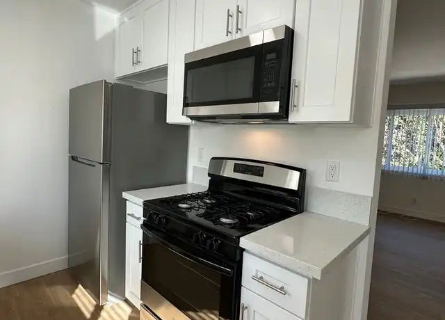 Property at 2226 Voorhees Ave, Redondo Beach, CA, 90278, 2 beds, 1 bath, [object Object]