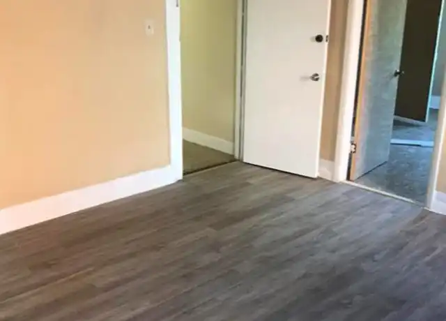 Property at 29 Belden St Unit 3, Hartford, CT, 06120, 5 beds, 2 baths, [object Object]