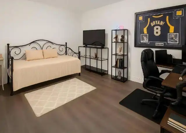 Property at 2140 SW 90th Ave, Davie, FL, 33324, 1 bed, 1 bath, [object Object]