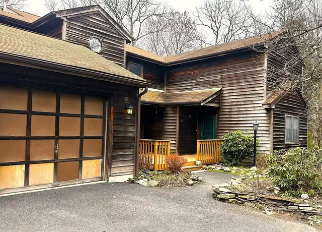 Property at 277 Image DR, Bushkill, PA, 18324, 3 beds, 2 baths, [object Object]