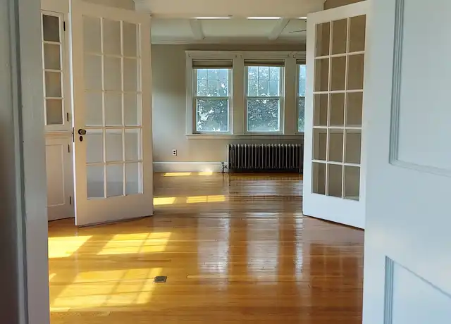 Property at 86 Ingleside Ave Unit 1, Winthrop, MA, 02152, 2 beds, 1 bath, [object Object]