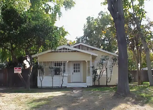 Property at 915 31st St Unit 915, Bakersfield, CA, 93301, 3 beds, 1 bath, [object Object]