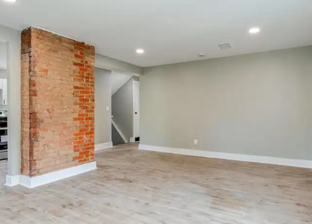 Property at 1221 4th Ave Unit 2, Beaver Falls, PA, 15010, 3 beds, 1 bath, [object Object]