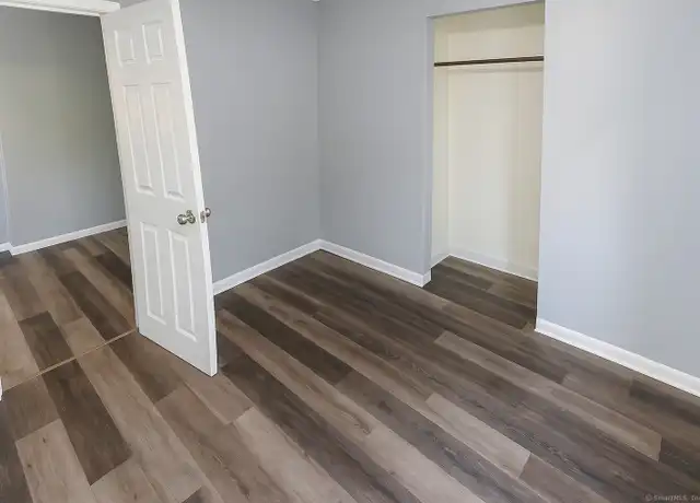 Property at 70 McKinley Ave Unit b5, Bridgeport, CT, 06606, 1 bed, 1 bath, [object Object]