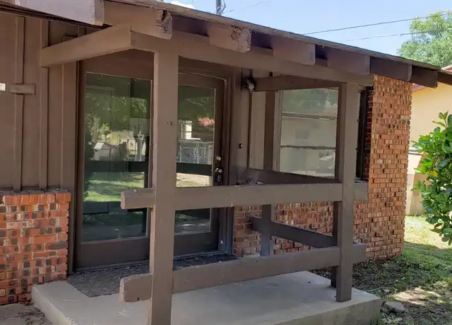 Property at 2816 43rd St Unit 4, Lubbock, TX, 79413, 2 beds, 1 bath, [object Object]