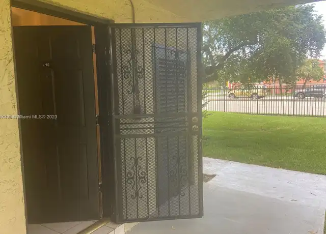 Property at 210 NW 87th Ave, Miami, FL, 33172, 1 bed, 2 baths, [object Object]