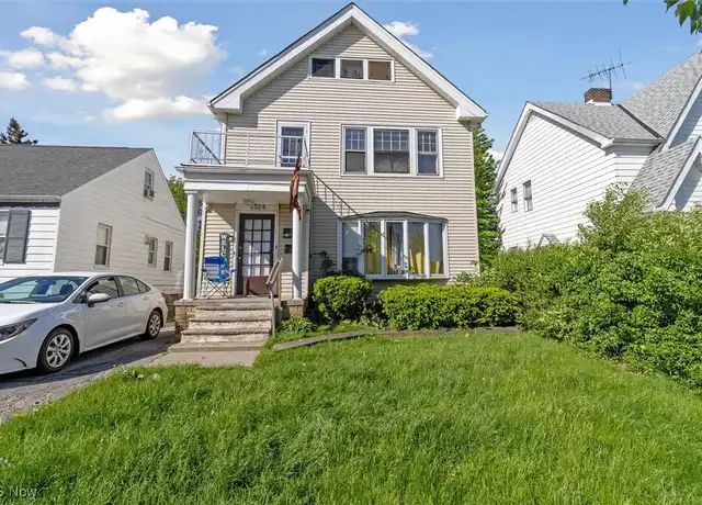Property at 1524 E 204th St Unit 2-up, Euclid, OH, 44117, 2 beds, 1 bath, [object Object]