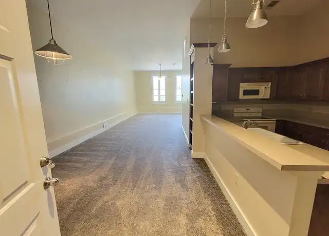 Property at 2315 Harborside Dr Unit 205, Galveston, TX, 77550, 1 bed, 1 bath, [object Object]