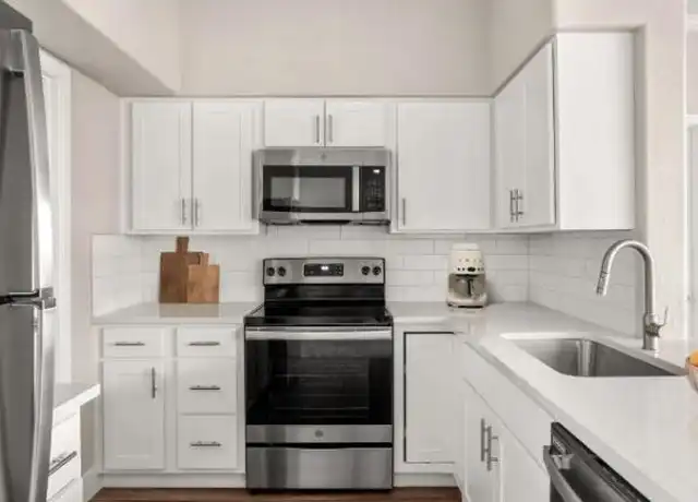 Property at 13601 S 44th St, Phoenix, AZ, 85044, 2 beds, 2 baths, [object Object]