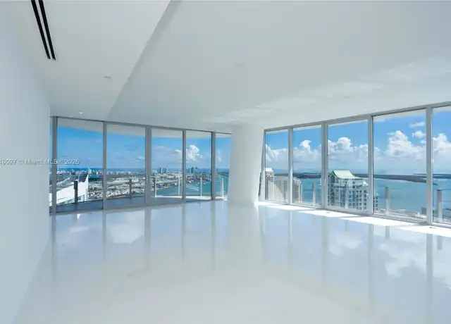 Property at 300 Biscayne Boulevard Way Unit 45003, Miami, FL, 33131, 5 beds, 5.5 baths, [object Object]