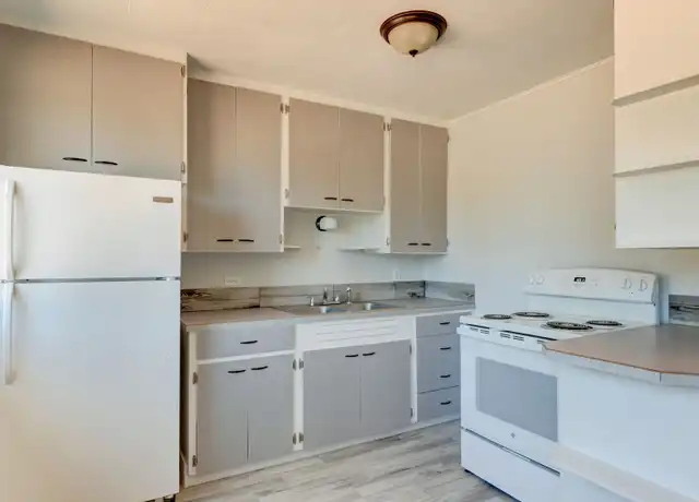Property at 3100 Taylor Rd Unit A1, Oak Harbor, WA, 98277, 3 beds, 1 bath, [object Object]