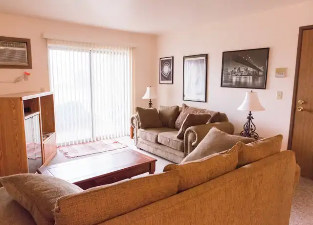 Property at 2909 Barberry Dr Unit 2909-3, Janesville, WI, 53545, 1 bed, 1 bath, [object Object]
